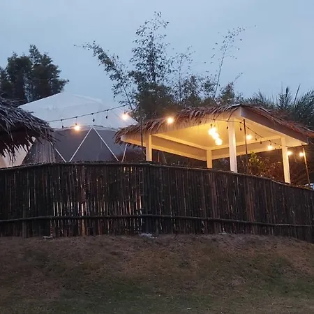 นรดีฮิวล์ รีสอร์ต เขาแผงม้า วังน้ำเขียว Hotel Ban Sap Bon  Exterior photo