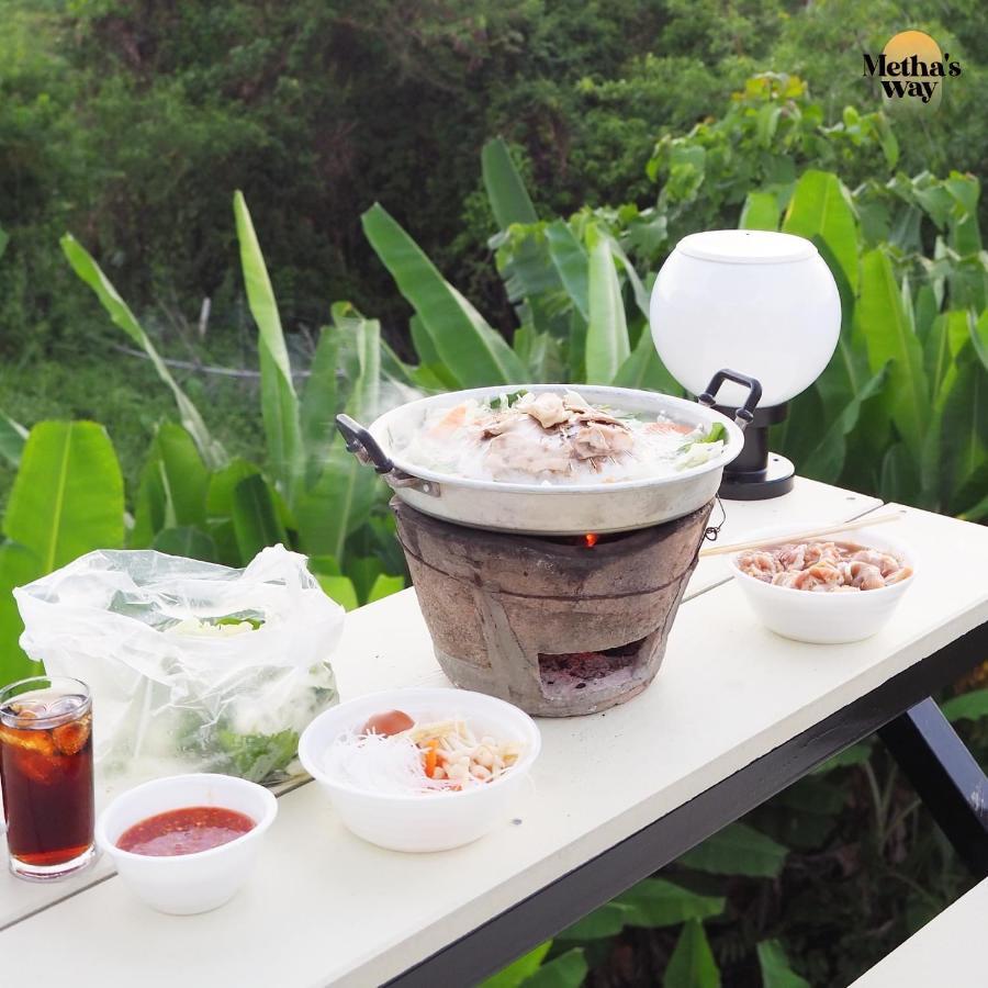นรดีฮิวล์ รีสอร์ต เขาแผงม้า วังน้ำเขียว Luxury tent