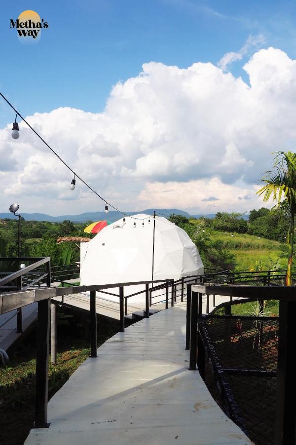 Luxury tent นรดีฮิวล์ รีสอร์ต เขาแผงม้า วังน้ำเขียว