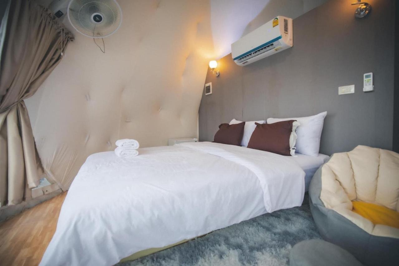 นรดีฮิวล์ รีสอร์ต เขาแผงม้า วังน้ำเขียว Luxury tent *