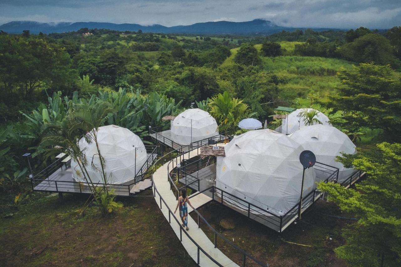 Luxury tent นรดีฮิวล์ รีสอร์ต เขาแผงม้า วังน้ำเขียว *